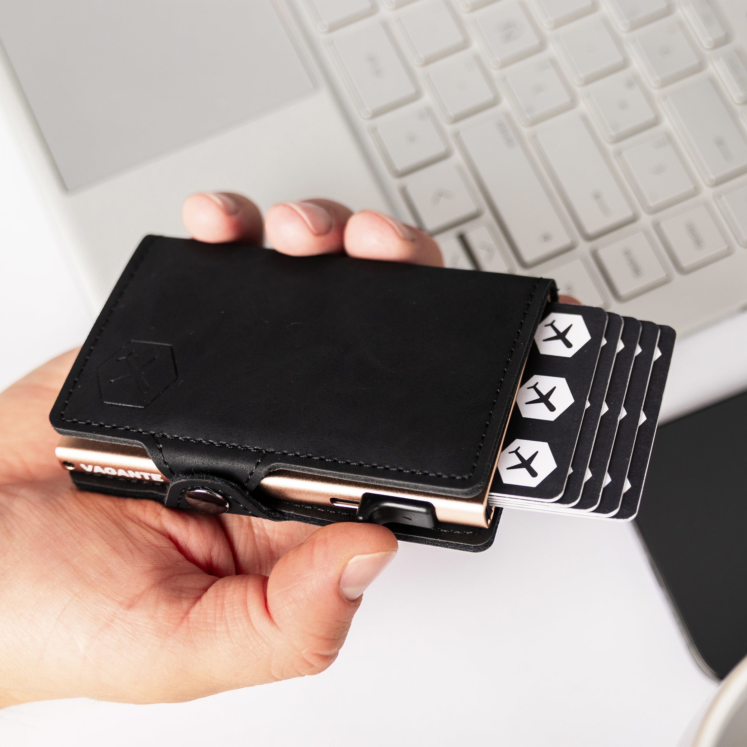 BILLETERA SLIM VAGANTE - GOLD